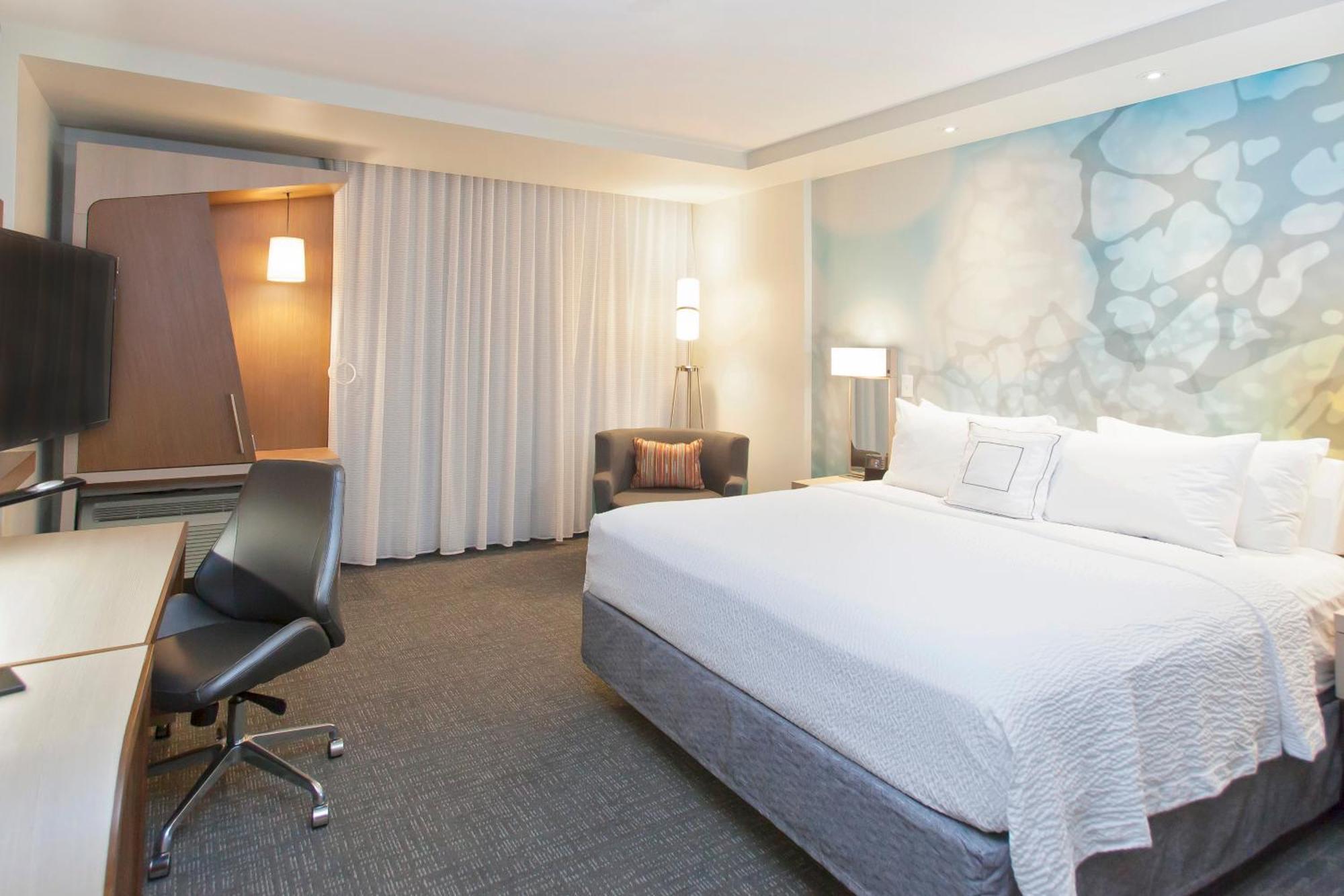 Courtyard By Marriott Houston City Place Spring Exterior photo