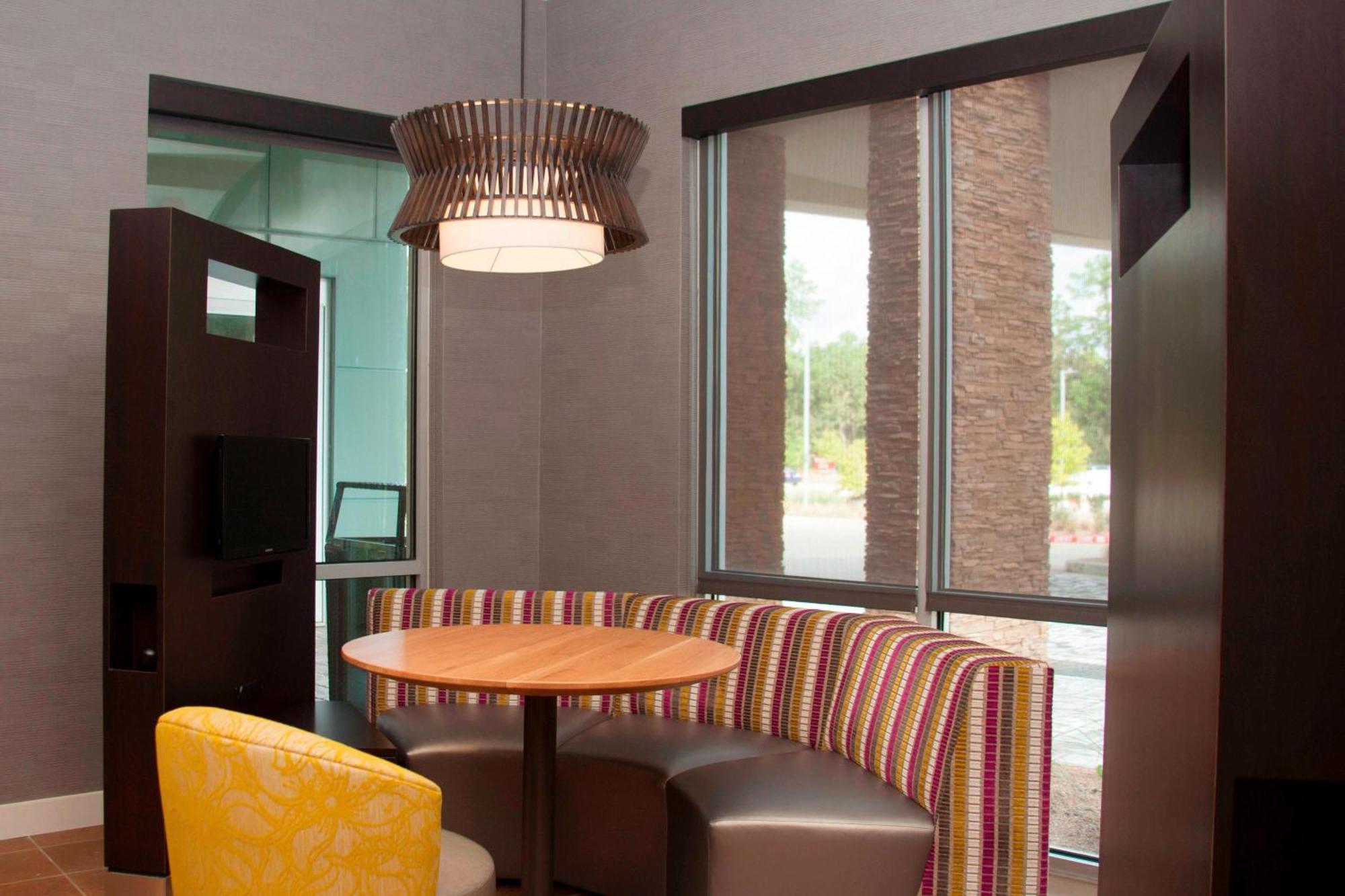 Courtyard By Marriott Houston City Place Spring Exterior photo
